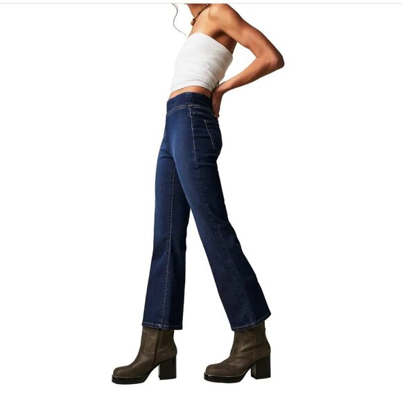 NWT Free People In My Feelings Cropped Bootcut Pull-on Jeans Sz Small Tall - Picture 1 of 10